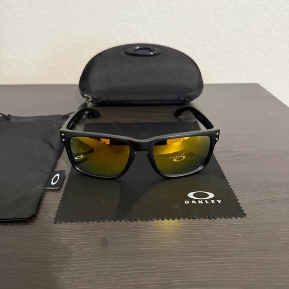 OO9102 Oakley Holbrook Black Matte Gold Reflective Lenses - Picture 3 of 5